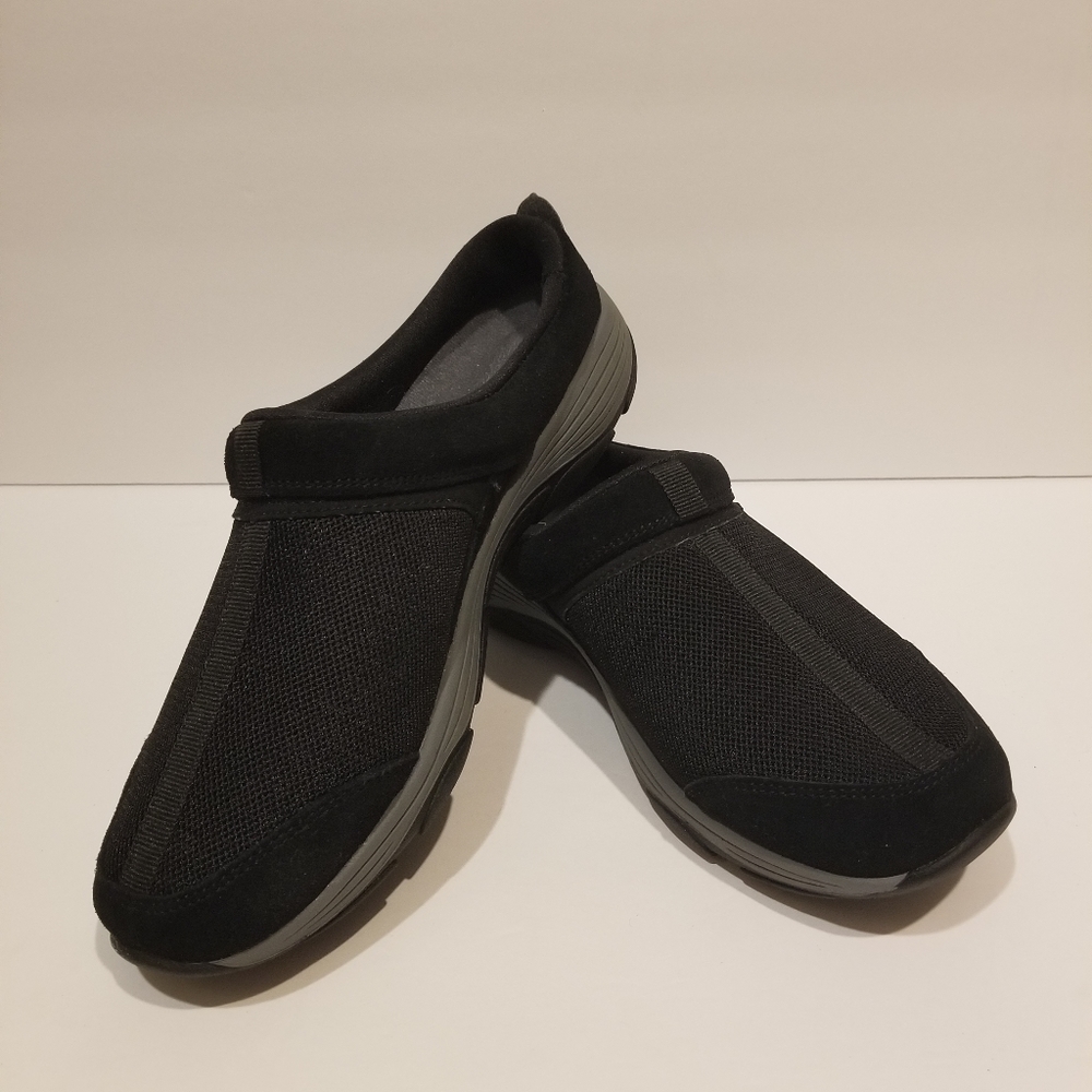 Easy Spirit women's Vierre clogs size 8W